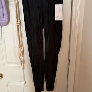 Lululemon Satin Shine HR Black Leggings
